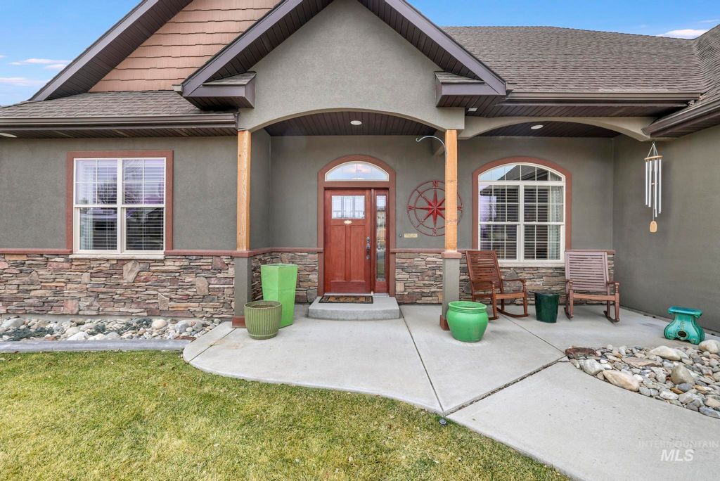 Photo of 455 Coiner Circle, Twin Falls, ID 83301 (MLS # 98972291)