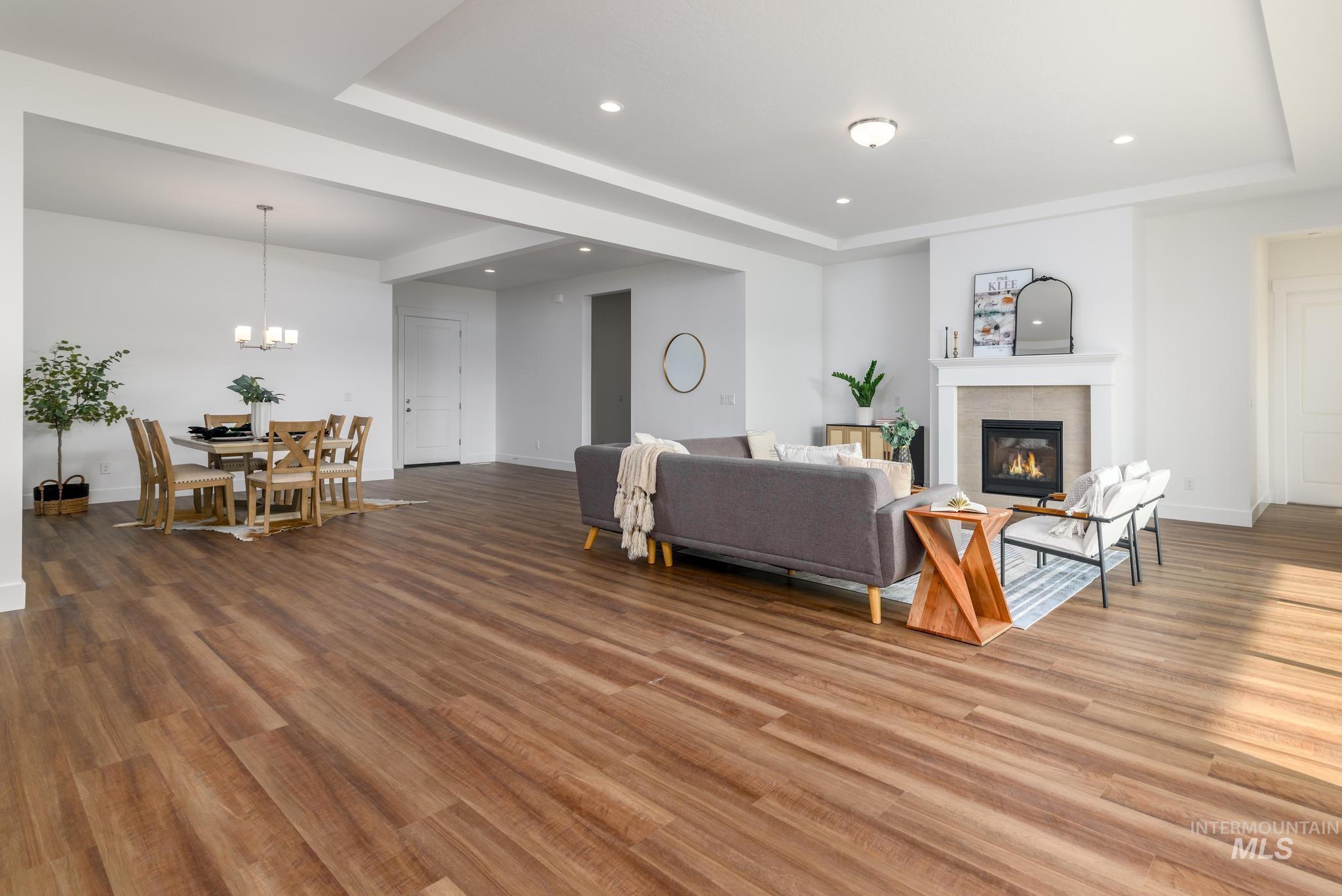 9621 W Valley Vista Dr