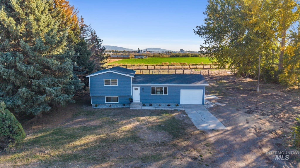 Photo of 709 W Larue Drive, Heyburn, ID 83336 (MLS # 99004586)