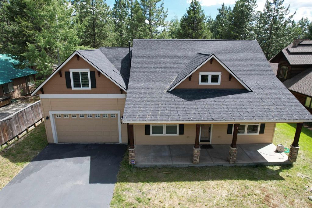 Photo of 644 Woodlands Dr, McCall, ID 83638 (MLS # 98952921)