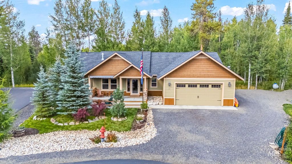 Photo of 22 Windsong Place, Donnelly, ID 83615 (MLS # 98983472)
