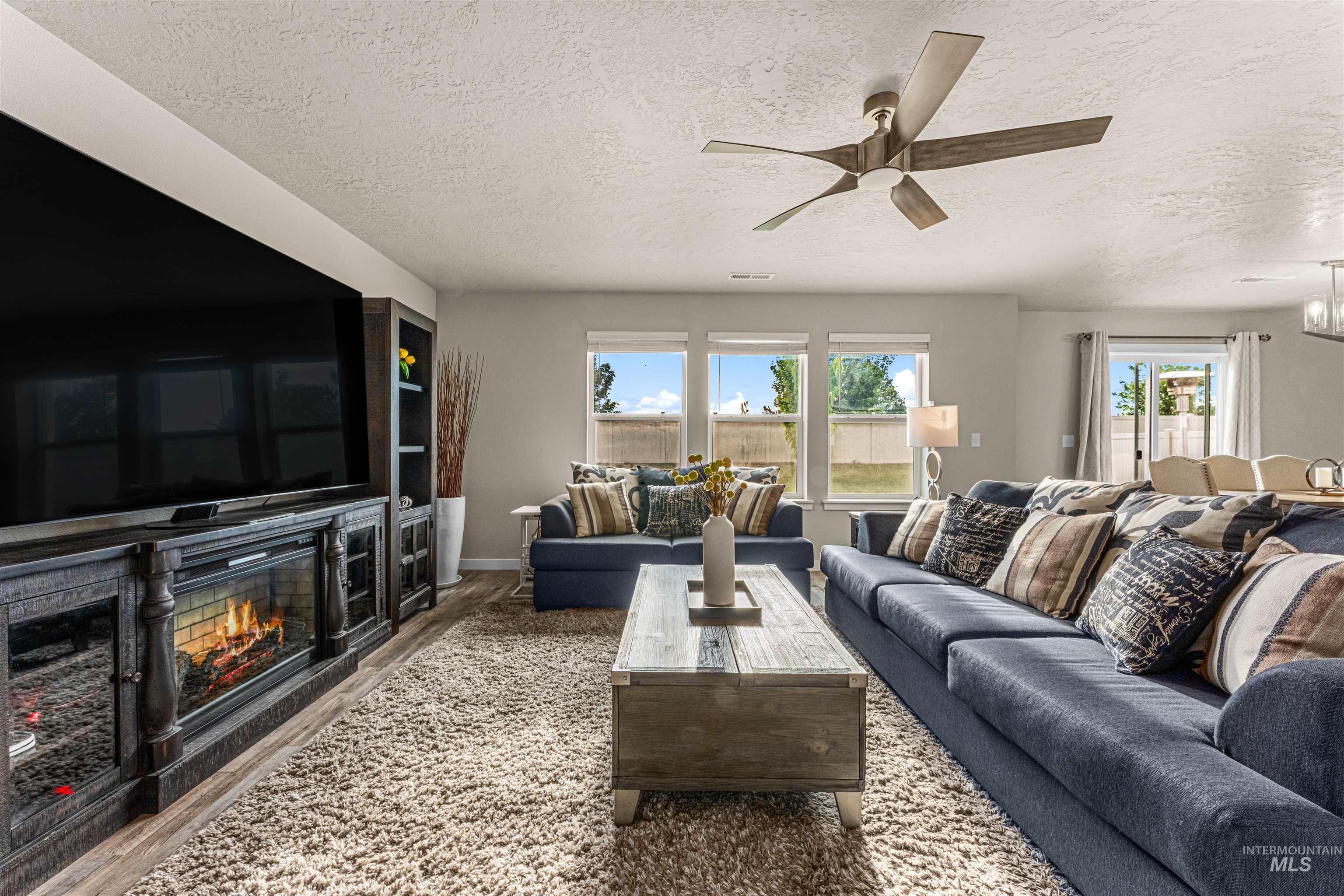 17817 Sunset Ridge Ave.