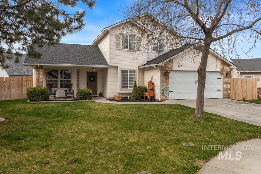 Photo of 323 S Buttercup Ct, Nampa, ID 83687 (MLS # 98979529)