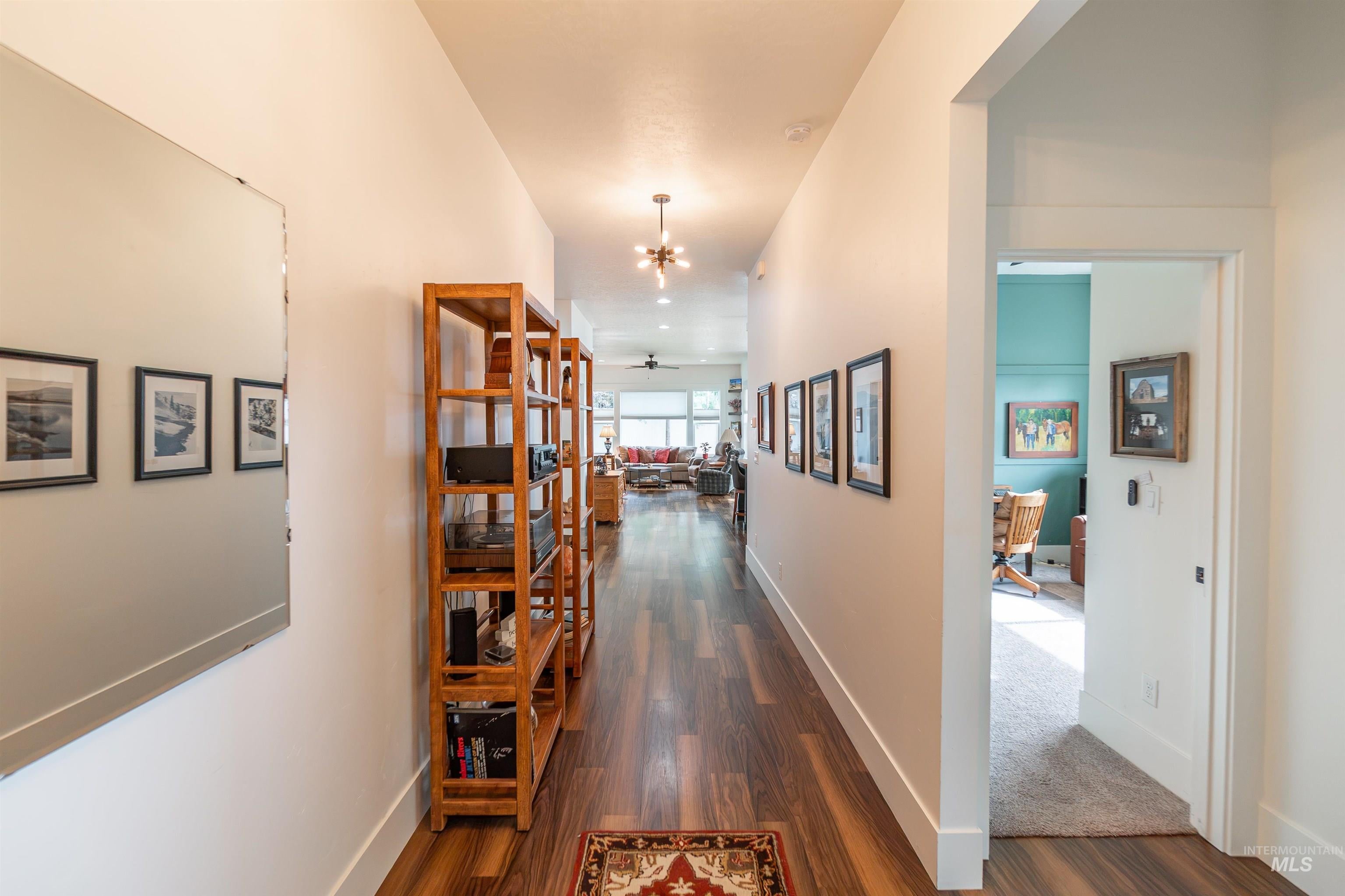9304 W Tillamook Dr.