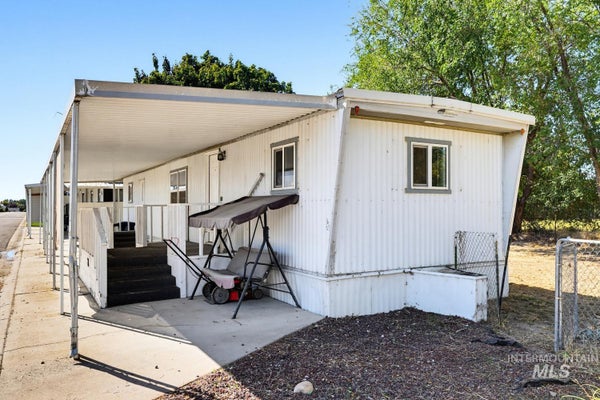 1715 W FLAMINGO AVE, NAMPA, ID 83651 - Image e1945a261c8e52a89b935e0e92cd02b7/1161254178