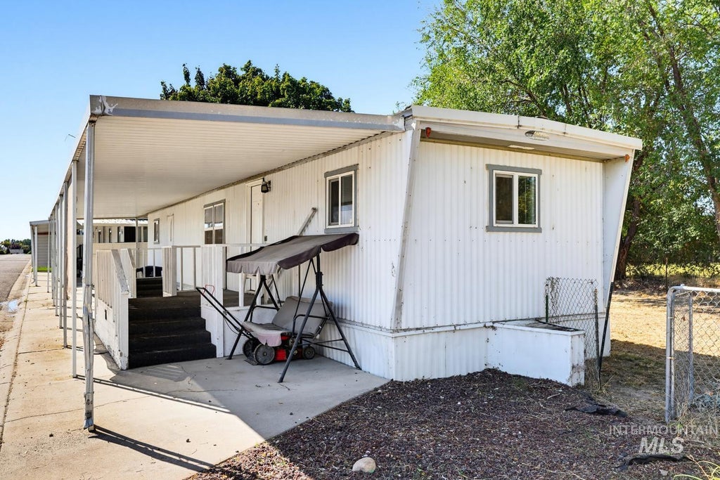 Photo of 1715 W Flamingo Ave #71, Nampa, ID 83651 (MLS # 99002349)