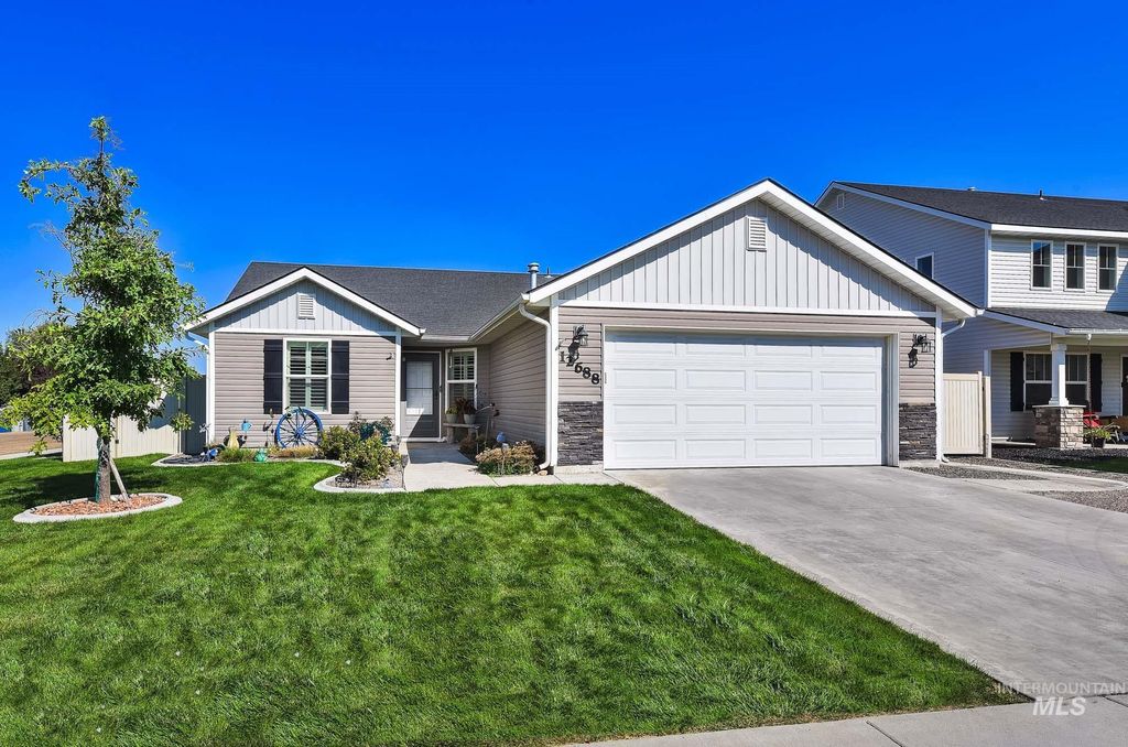 Photo of 12688 Trinidad St, Caldwell, ID 83605 (MLS # 98962850)