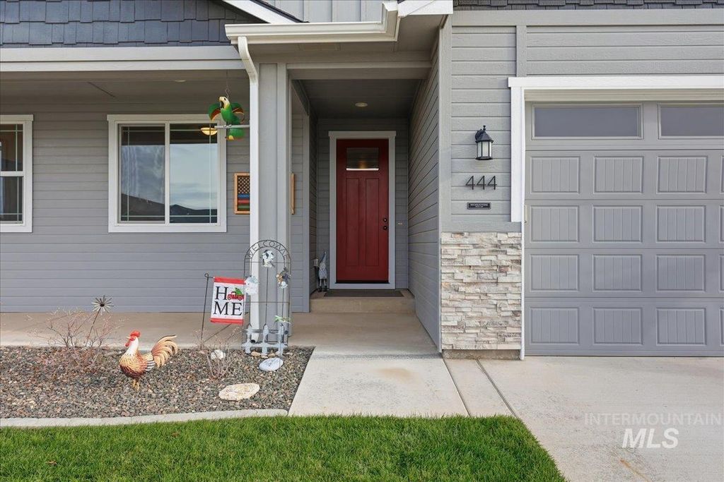 Photo of 444 Blacksmith Ave, Fruitland, ID 83619 (MLS # 98968867)