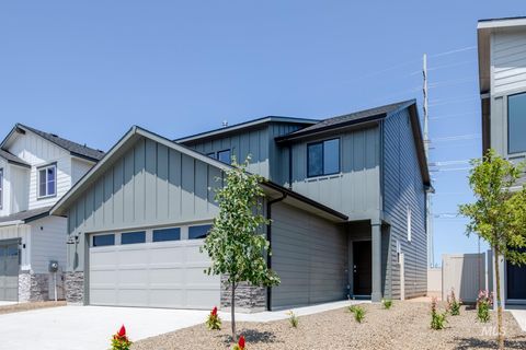 Photo of 4183 N Delphi Ave, Meridian, ID 83646 (MLS # 98959869)