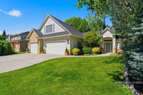 Photo of 5055 N Kilt Ave, Meridian, ID 83646 (MLS # 98989546)