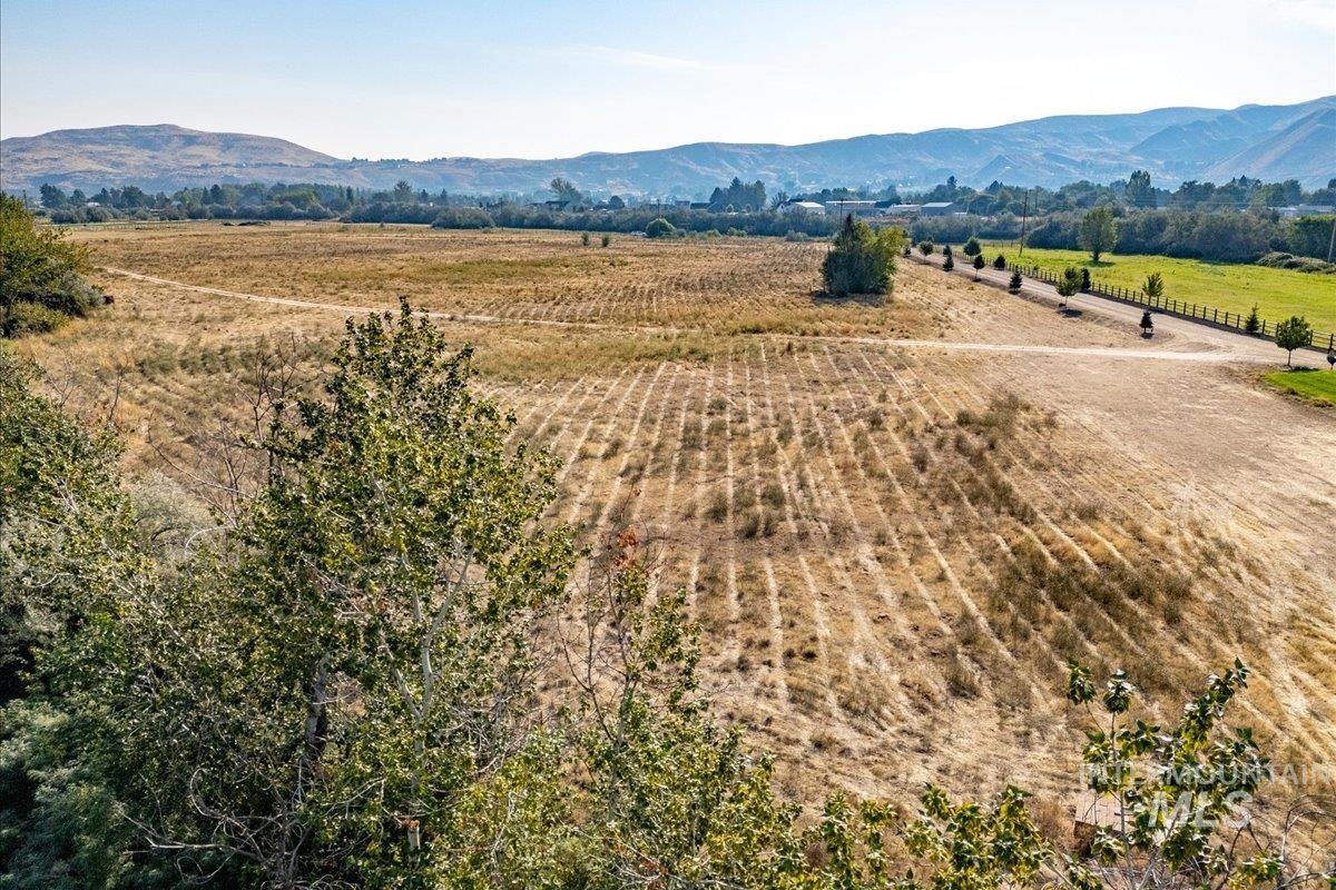 2325 River Ranch Lane