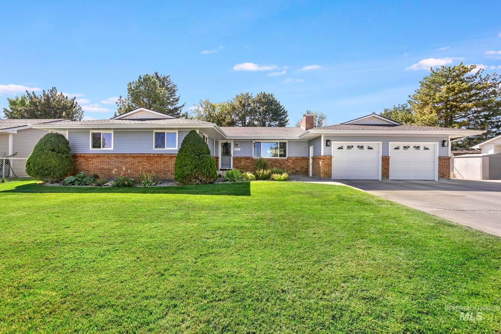 Photo of 255 Sage St, Kimberly, ID 83341 (MLS # 98983982)