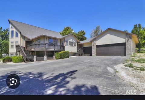 709 Sherry Rd Nampa ID 83687