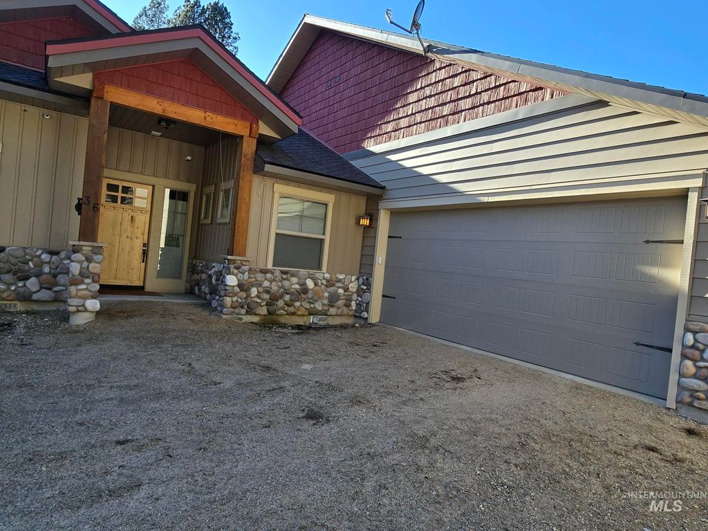Photo of 36 Kevins, Garden Valley, ID 83622 (MLS # 98972285)