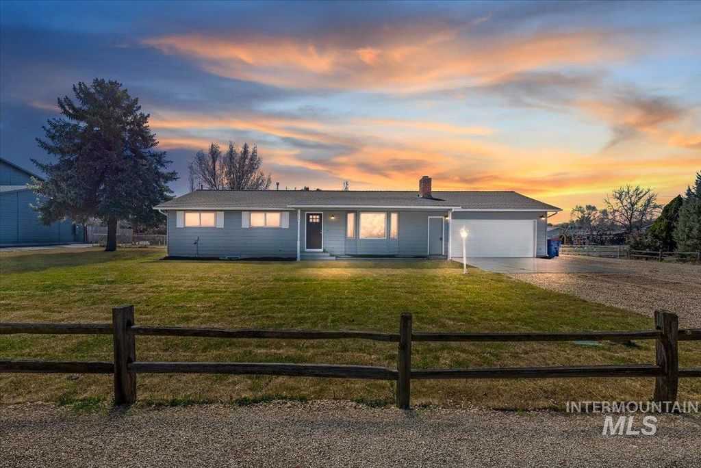 Photo of 10375 W Roan Meadows Drive, Boise, ID 83709 (MLS # 98978806)