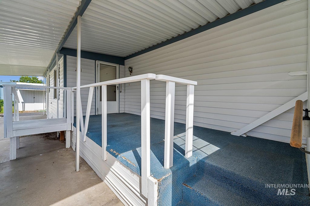 Photo of 2015 6th Ave #221B, Clarkston, WA 99403 (MLS # 98990349)