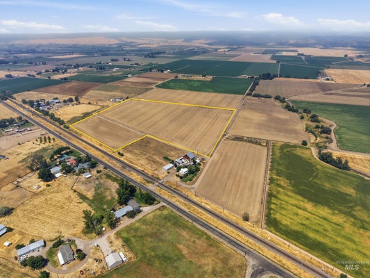 2 N WEISER ST, MIDVALE, ID 83645 - Image e2084dbc3cbee77f6f47eca90532e835/1131716573