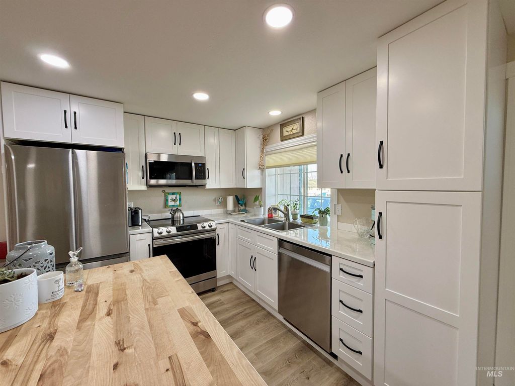 Photo of 226 E South 6th Street, Grangeville, ID 83530 (MLS # 98969699)