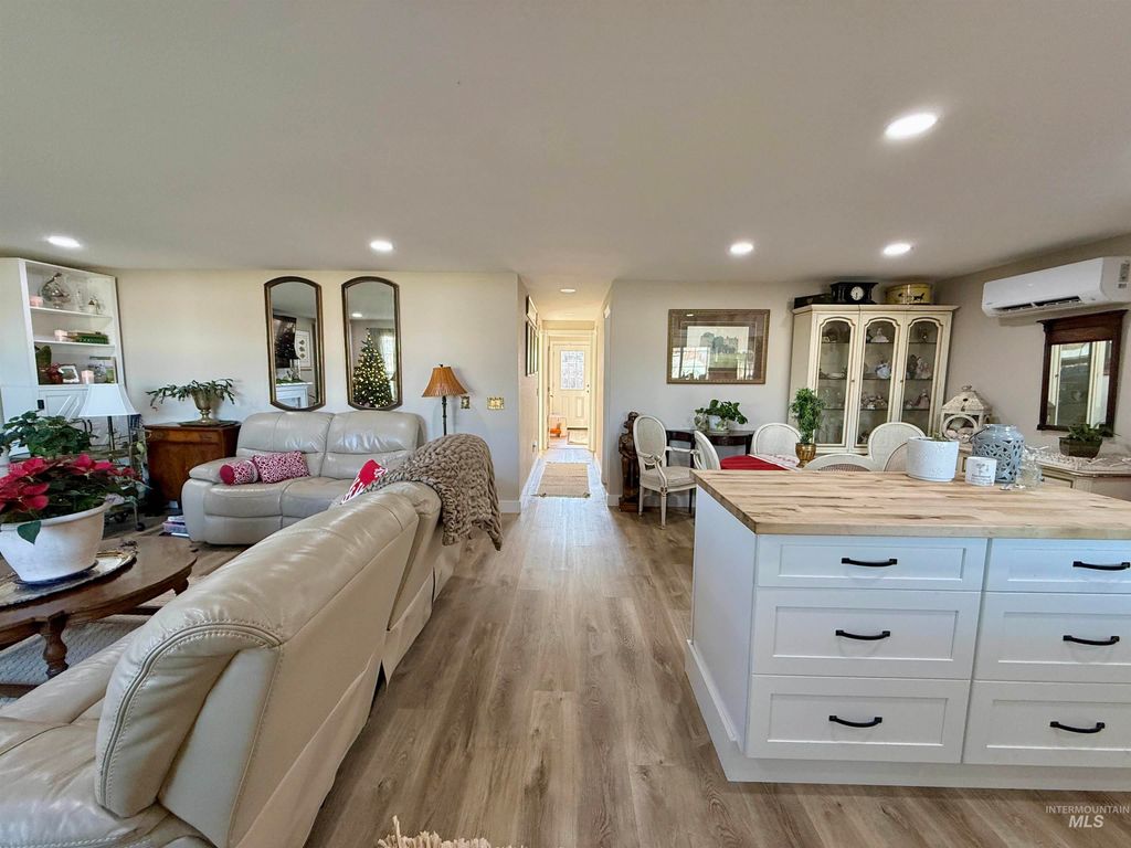 Photo of 226 E South 6th Street, Grangeville, ID 83530 (MLS # 98969699)