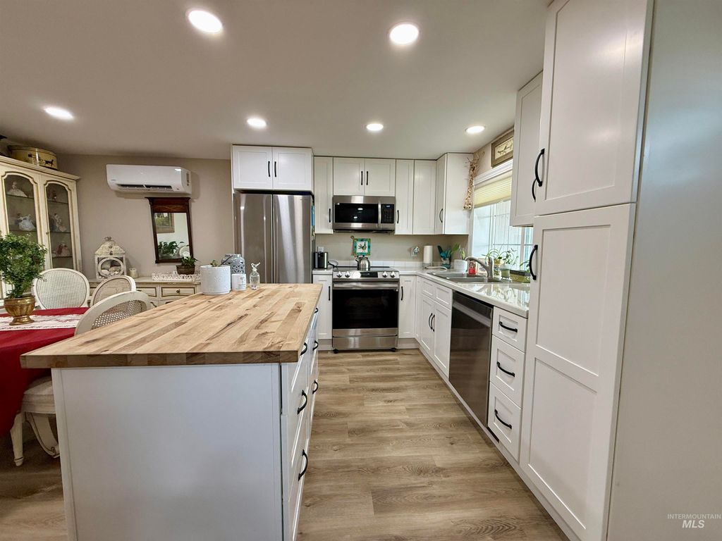 Photo of 226 E South 6th Street, Grangeville, ID 83530 (MLS # 98969699)