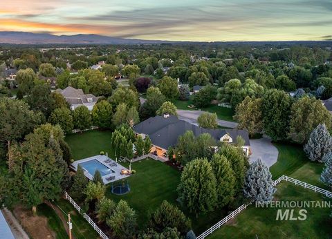 2452 W Champagne Drive Eagle ID 83616