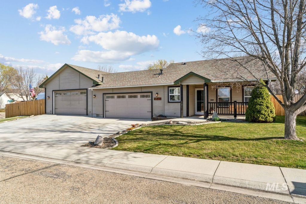 Photo of 1846 W Topanga Dr, Kuna, ID 83634 (MLS # 98977752)