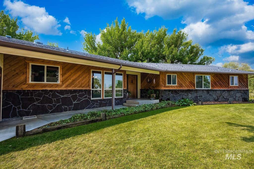 Photo of 1769 W Central Rd, Emmett, ID 83617 (MLS # 98997330)