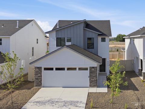 Photo of 7312 W Trumbull Ct, Eagle, ID 83616 (MLS # 98984736)