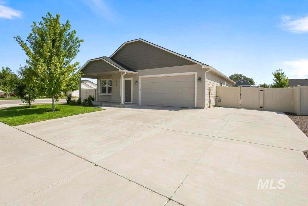 Photo of 522 Belville Place, Caldwell, ID 83605 (MLS # 98998395)