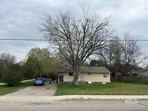 Photo of 2300 S Pond St, Boise, ID 83705 (MLS # 98981648)