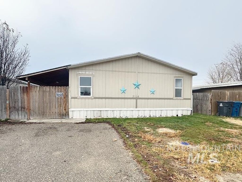 Photo of 3114 Arrowhead Drive, Caldwell, ID 83605 (MLS # 98968214)