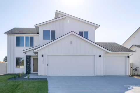 2352 N Carly Ave Star ID 83669