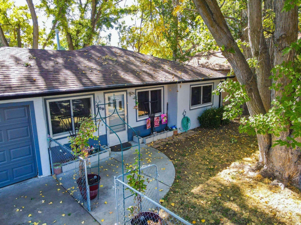 Photo of 209 W 2nd St, Middleton, ID 83644 (MLS # 99003263)