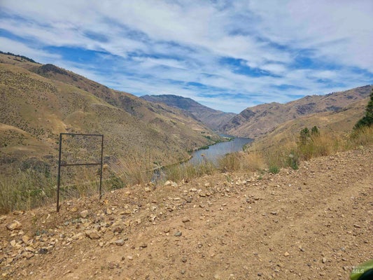 ADDRESS PRIVATE, COUNCIL, ID 83612 - Image e2b31cec8d3b22be52c333fd6c658504/1099887908