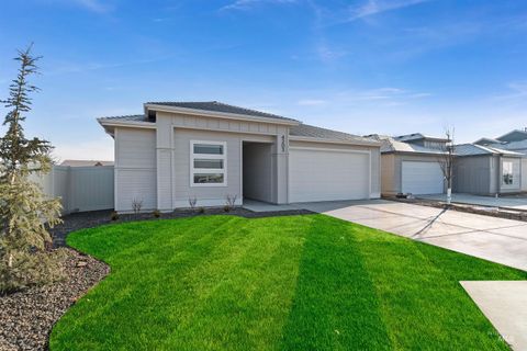 Photo of 869 S Contusion Ave, Nampa, ID 83651 (MLS # 98980413)