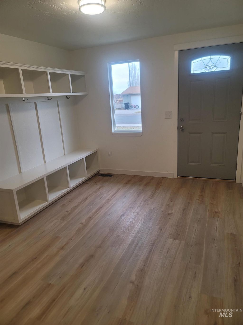 Photo of 939 Craven Ave, Buhl, ID 83316 (MLS # 98966513)