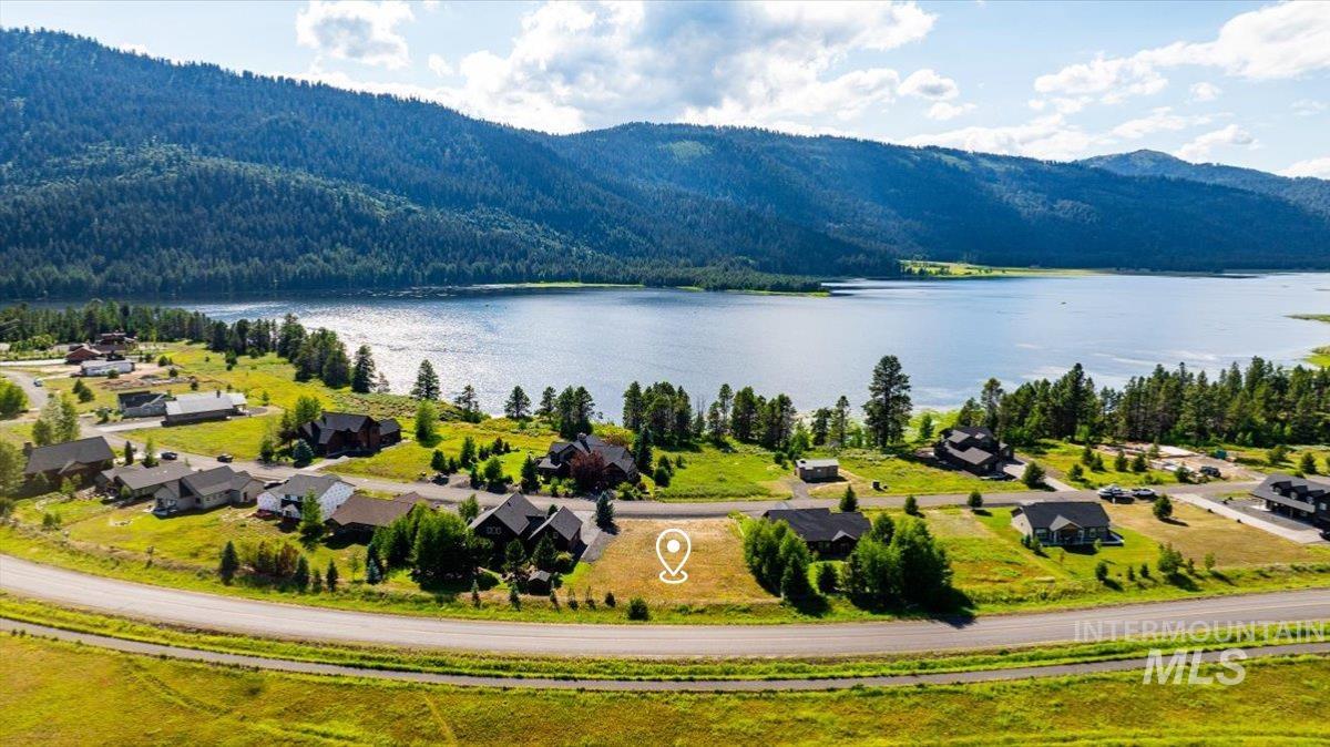 Bird's eye view of a water and mountain view