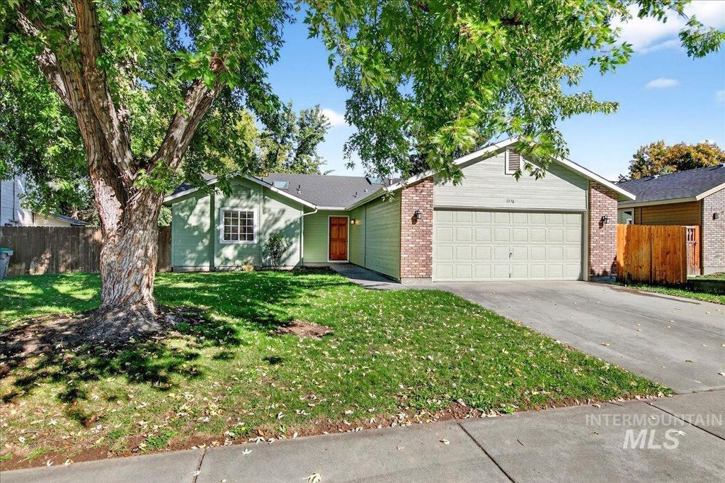 Photo of 1338 E Pineridge Dr, Boise, ID 83716 (MLS # 98963692)