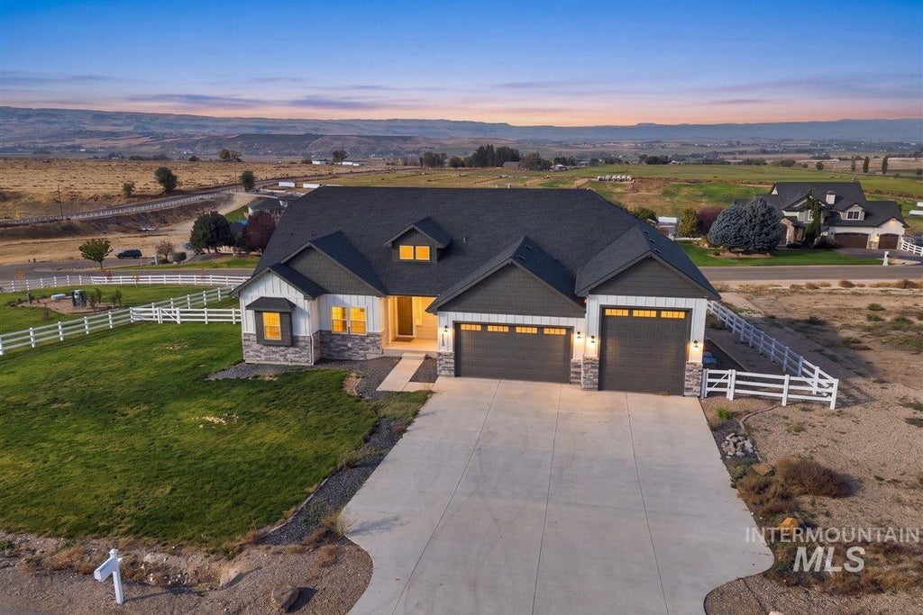Photo of 17301 Maple River Court, Caldwell, ID 83607 (MLS # 99004258)