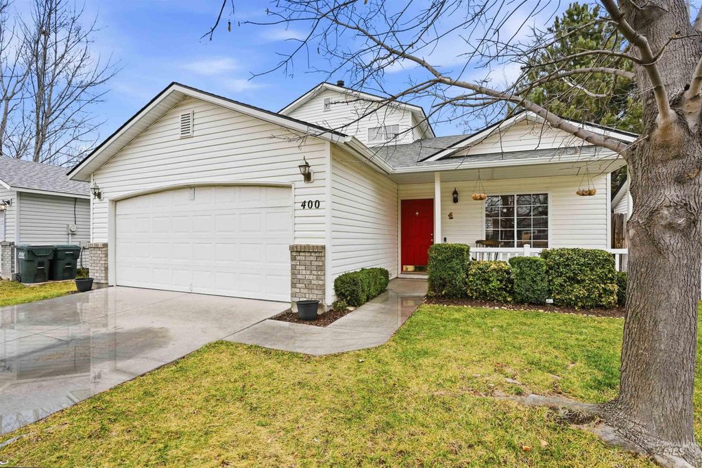 Photo of 400 W Case St, Kuna, ID 83634 (MLS # 98974685)