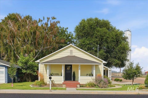 Photo of 417 N 5th Street, Wilder, ID 83676 (MLS # 98995993)