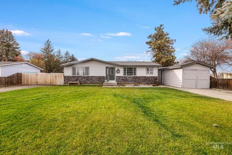 Photo of 1859 Elmwood Road, Gooding, ID 83330 (MLS # 98969603)