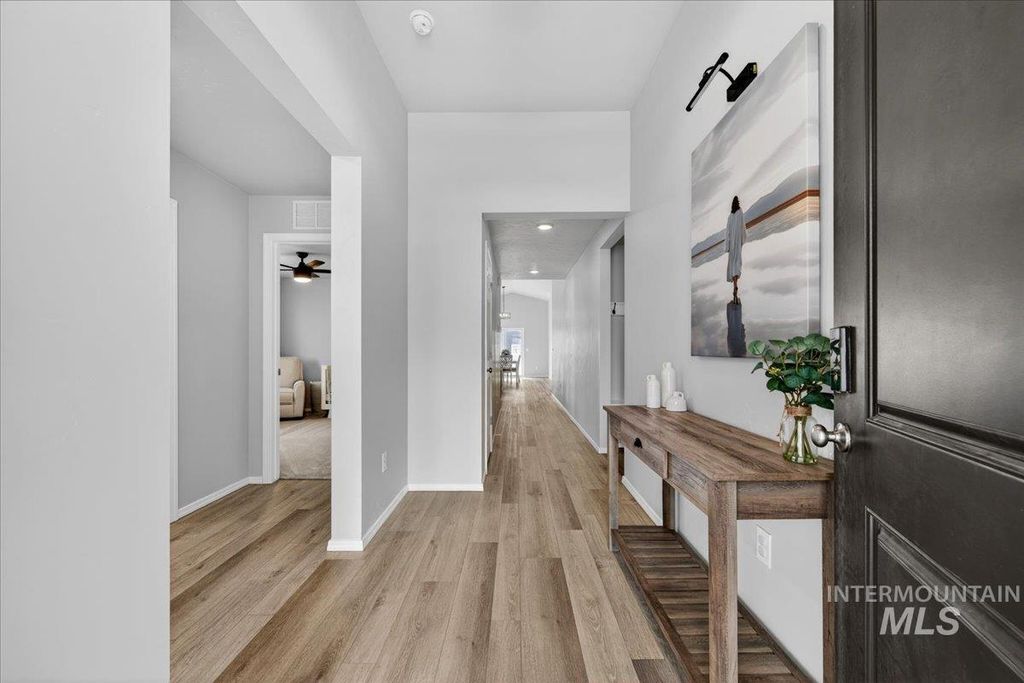 Photo of 9185 W Candytuft, Nampa, ID 83687 (MLS # 98982789)