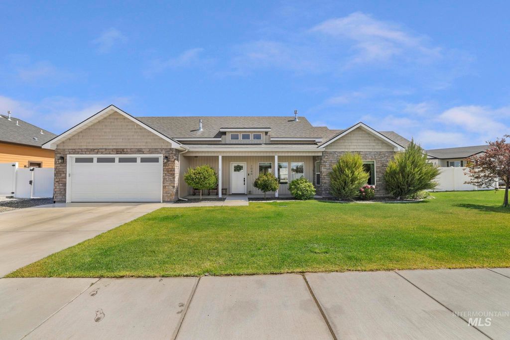 Photo of 1040 Blueridge Dr, Kimberly, ID 83341 (MLS # 98987461)