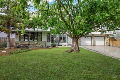 575 N Palmetto Drive Eagle ID 83616