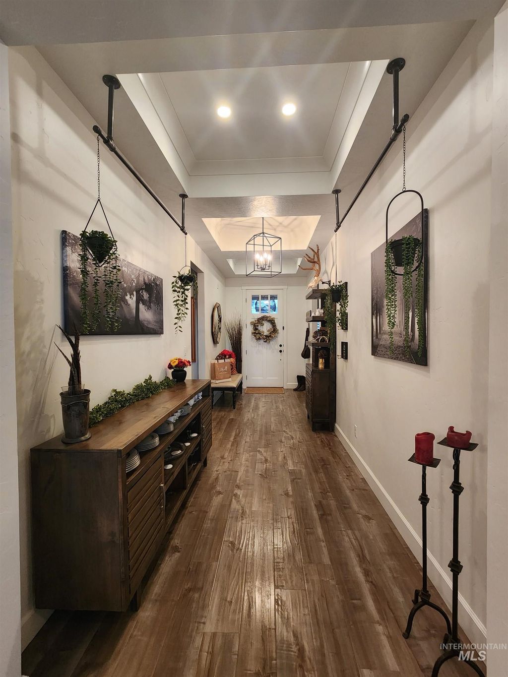 Photo of 319 Sunderland St, Caldwell, ID 83605 (MLS # 98973641)