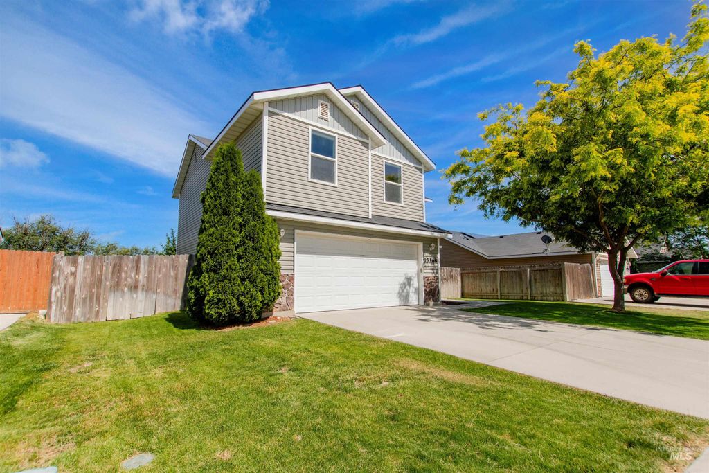Photo of 16168 Greenfield Way, Caldwell, ID 83607 (MLS # 98990724)