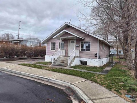 Photo of 682 Randolph Ave, Pocatello, ID 83201 (MLS # 98975839)