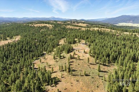 Photo of 6 Van Dorn Estates, New Meadows, ID 83654 (MLS # 98948497)