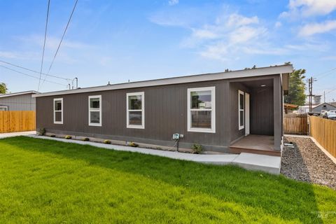 1315 2nd St N Nampa ID 83687